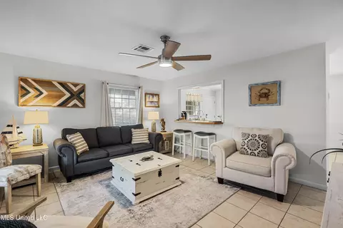 Living - 127 Trautman Ave, Long Beach, MS 39560 photo 3 of 4