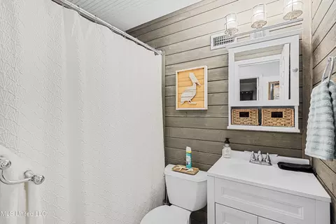 Bath - 127 Trautman Ave, Long Beach, MS 39560 photo 2 of 2