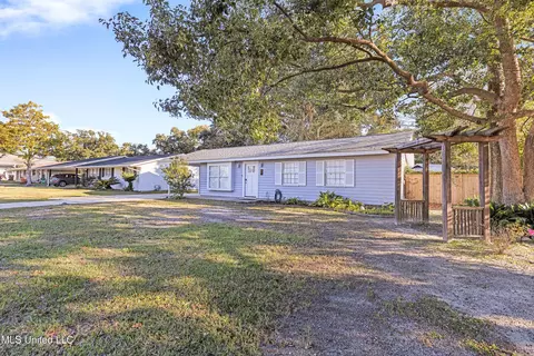 Exterior - 127 Trautman Ave, Long Beach, MS 39560 photo 2 of 8