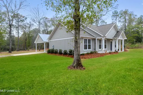 Exterior - 165 Green Rd, Lucedale, MS 39452 photo 2 of 3