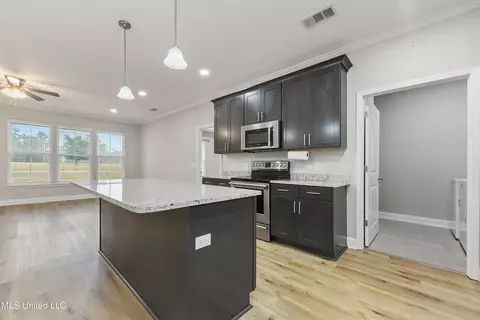 Entry Way - 165 Green Rd, Lucedale, MS 39452 photo 1 of 1