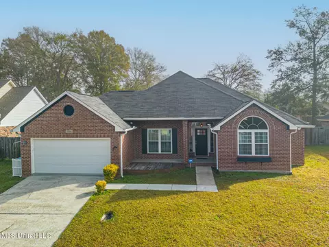 13594 Tara Hills Dr, Gulfport, MS 39503