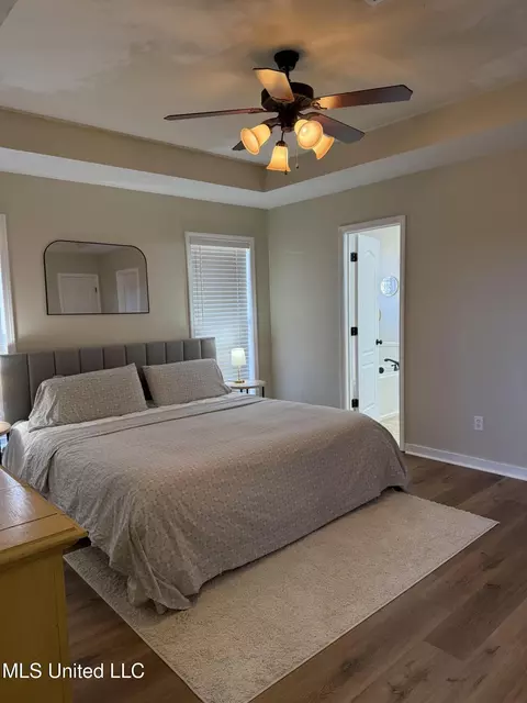 Bedroom - 328 Fairview Dr, Brandon, MS 39047 photo 1 of 5