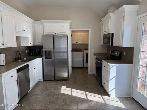 Other - 328 Fairview Dr, Brandon, MS 39047 photo 1 of 9