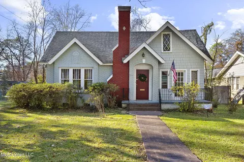 4025 Council Cir, Jackson, MS 39206 photo 1