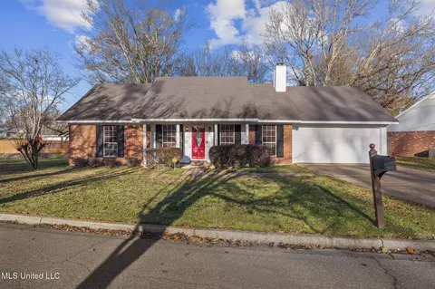 300 Brookwoods Dr, Ridgeland, MS 39157