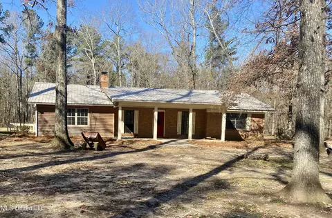 1073 Star Rd, Brandon, MS 39042