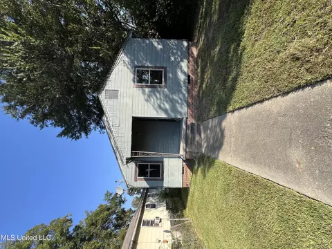 2014 Barrett Ave, Jackson, MS 39204 photo 1
