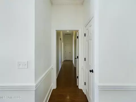 Entry Way - 219 Ingleside Dr, Madison, MS 39110 photo 2 of 2