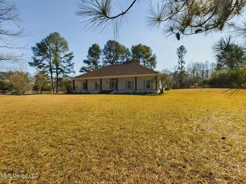 Exterior - 219 Ingleside Dr, Madison, MS 39110 photo 8 of 11