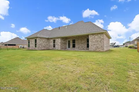 Exterior - 412 Baleigh Way, Canton, MS 39046 photo 3 of 4