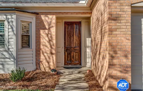 251 Park Lane Pl, Jackson, MS 39211