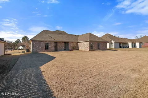 Exterior - 241 Tucker Dr, Brandon, MS 39042 photo 6 of 6