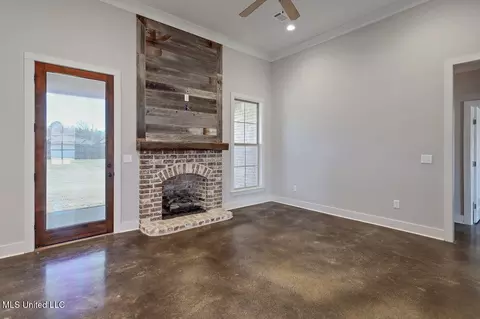Living - 241 Tucker Dr, Brandon, MS 39042 photo 1 of 4