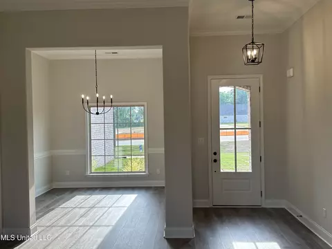 Entry Way - 690 Lucas Ln, Hernando, MS 38632 photo 1 of 2