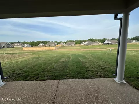 Exterior - 690 Lucas Ln, Hernando, MS 38632 photo 3 of 3