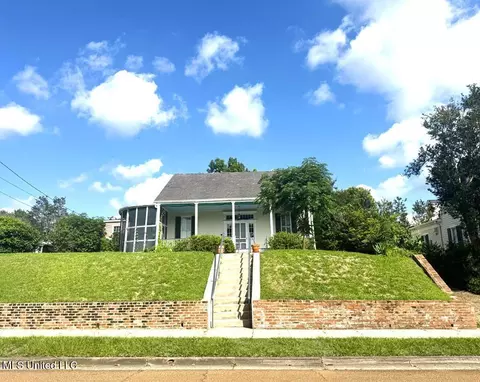 207 S Rankin St, Natchez, MS 39120