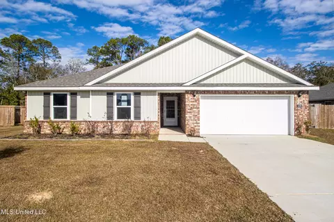 1070 Enclave Cir, Long Beach, MS 39560
