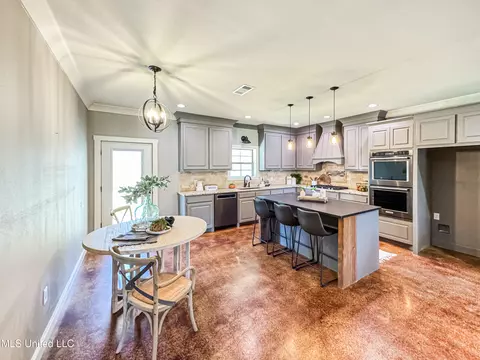 Kitchen - 1274 Wade Patrick Rd, Brandon, MS 39042 photo 2 of 2