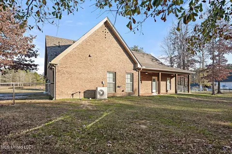 Exterior - 1274 Wade Patrick Rd, Brandon, MS 39042 photo 9 of 13