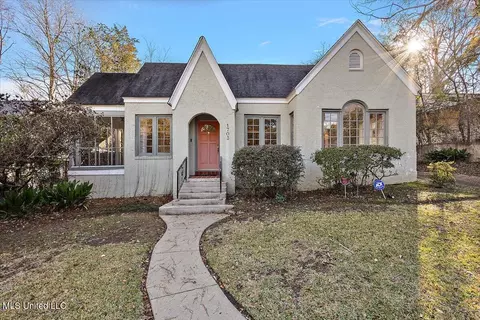 1703 Poplar Blvd, Jackson, MS 39202