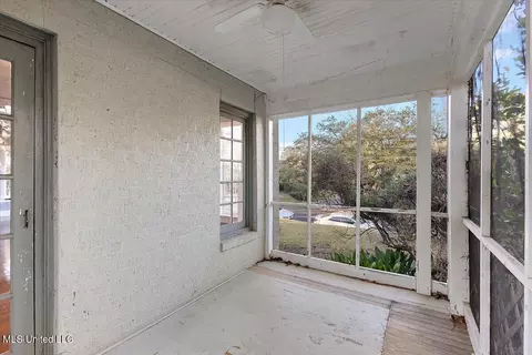 Exterior - 1703 Poplar Blvd, Jackson, MS 39202 photo 3 of 6