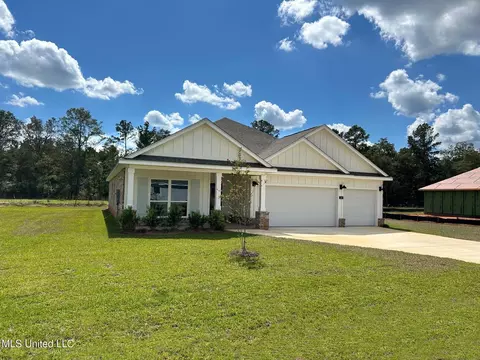 144 Firefly Dr, Lucedale, MS 39452 photo 2