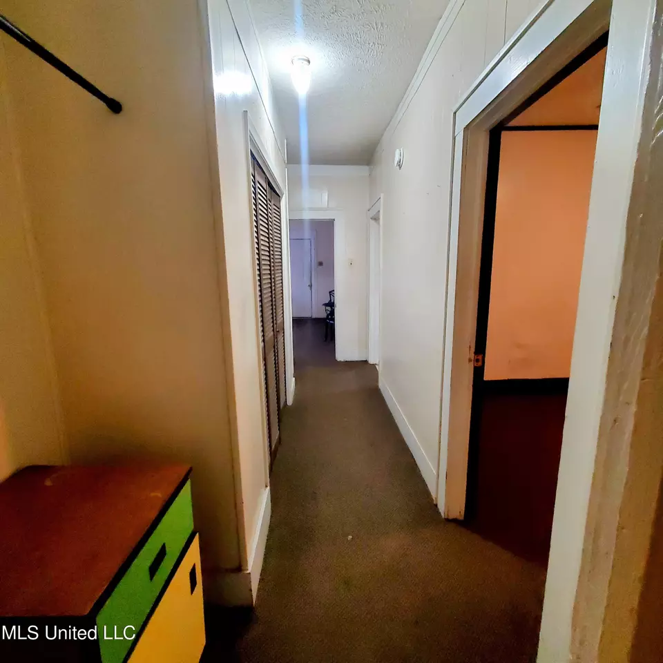 Entry Way - 306 Walnut St, Canton, MS 39046 photo 1 of 1