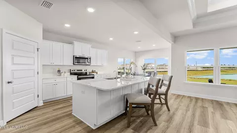 Kitchen - 429 Piney Dr, Pearl, MS 39208 photo 1 of 2