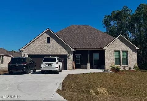 12080 Walker Rd, Ocean Springs, MS 39564
