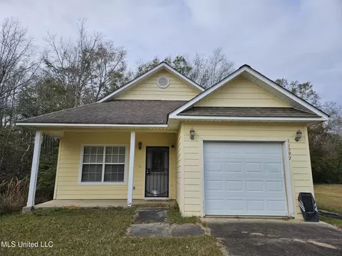 11597 Oaklane Dr, Gulfport, MS 39503
