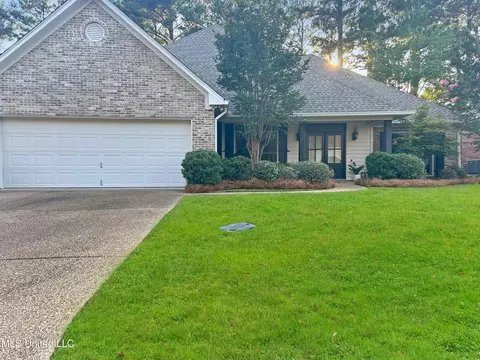 Exterior - 106 Pine Ridge Cir, Brandon, MS 39047 photo 3 of 7