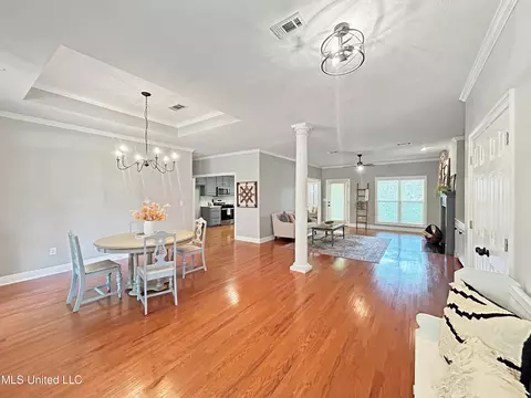 Dining - 106 Pine Ridge Cir, Brandon, MS 39047 photo 1 of 4