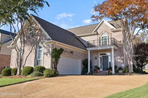 2758 Graystone Dr, Southaven, MS 38671