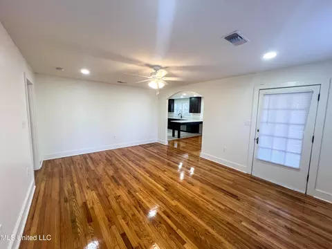 144 Summer St, Lucedale, MS 39452 photo 7