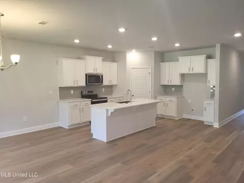 Kitchen - 18410 Spring Hill Dr, Saucier, MS 39574 photo 1 of 5