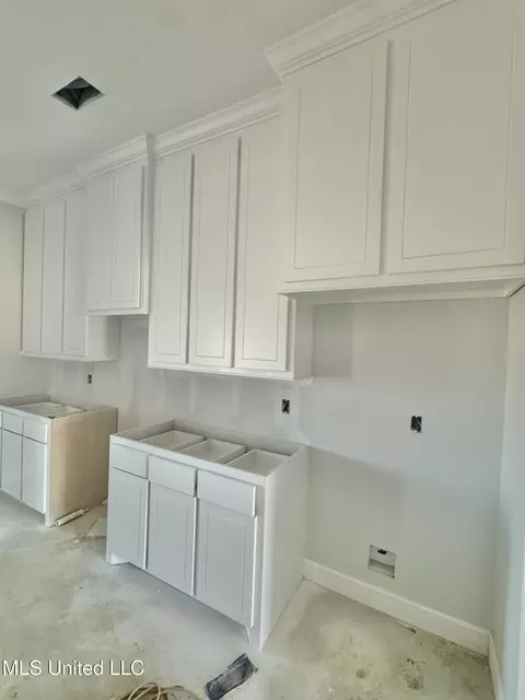 409 Baleigh Way, Canton, MS 39046 photo 2