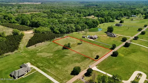 128 Meadow Oaks Ln, Clinton, MS 39056