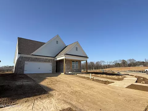809 E Quitman Ct, Hernando, MS 38632 photo 2