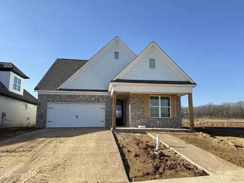 809 E Quitman Ct, Hernando, MS 38632