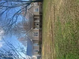 113 Pine Pl, Batesville, MS 38606