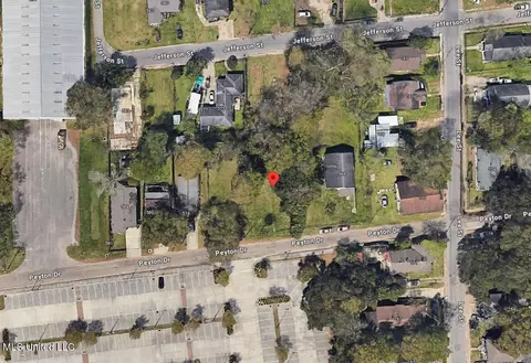 572 Peyton Dr, Biloxi, MS 39530