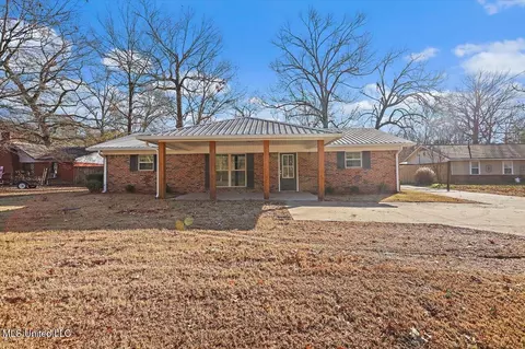 331 Scarbrough St, Richland, MS 39218