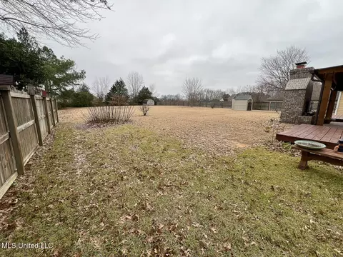 Exterior - 1579 Ivy Dr, Hernando, MS 38632 photo 11 of 13