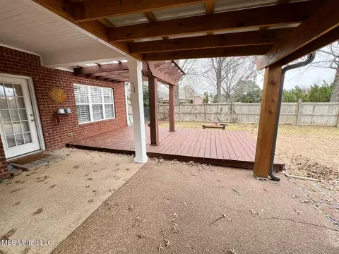 Exterior - 1579 Ivy Dr, Hernando, MS 38632 photo 6 of 13