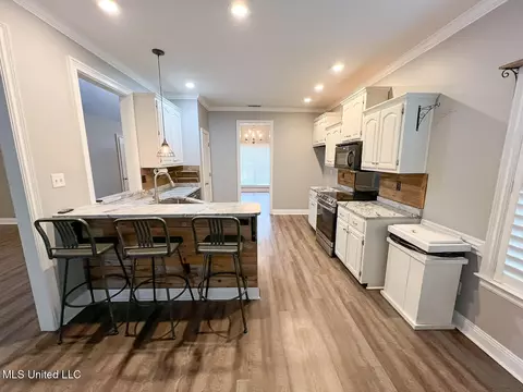 Kitchen - 1579 Ivy Dr, Hernando, MS 38632 photo 1 of 4