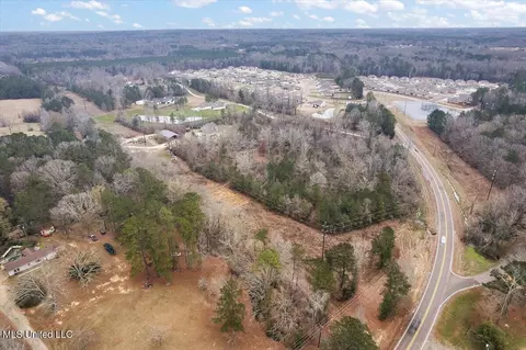 100 Breckenridge Dr, Brandon, MS 39042 photo 3