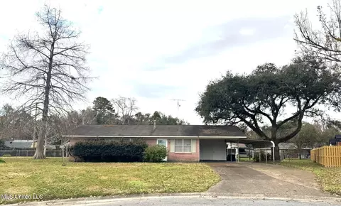 104 Mosby Ct, Vidalia, LA 71373