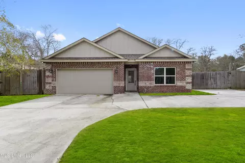 8108 Durango Ave, Biloxi, MS 39532