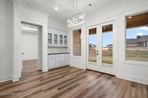 Dining - 218 Bronson Bnd, Flowood, MS 39232 photo 1 of 1
